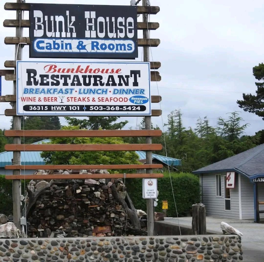 The Bunkhouse Motel Nehalem Екстериор снимка